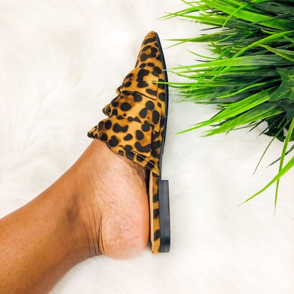 NEW‼️LEOPARD POINTED SUEDE MULES SLIP-ON- shoe - Picture 3 of 3